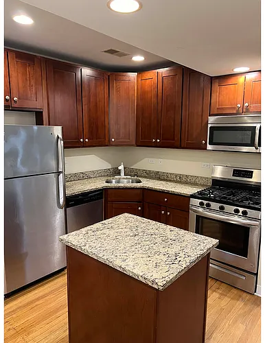 412 School St #2B Photo 1
