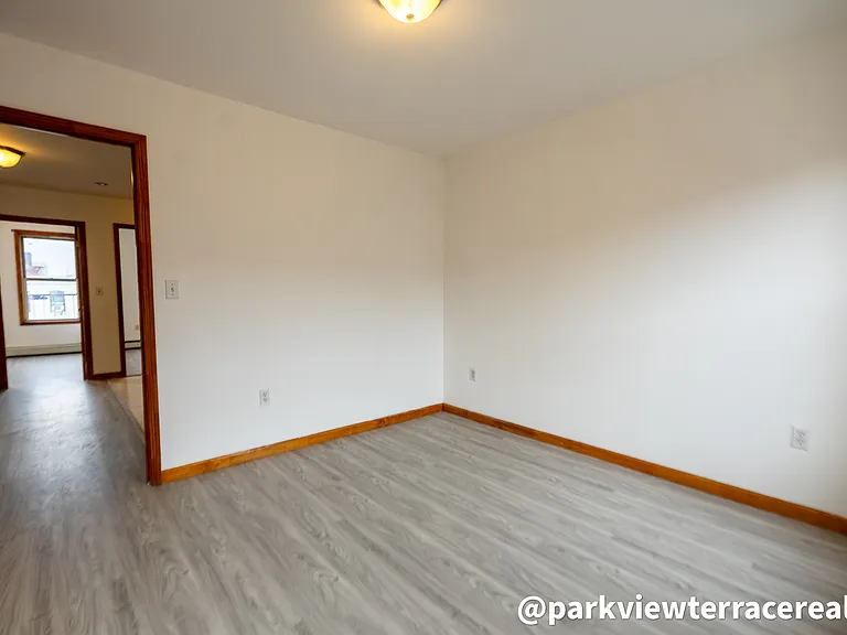 128 23rd St #3 — Photo 9
