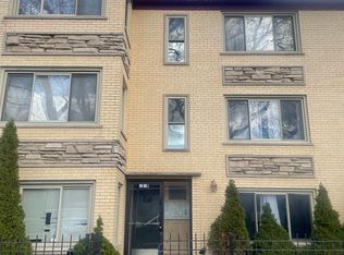 4258 W Lawrence Ave APT 3E, Chicago, IL 60630