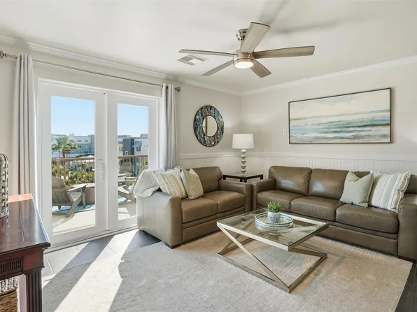 9520 Seawall Blvd APT 353, Galveston, TX 77554