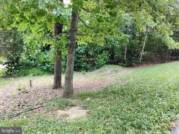 9907 Wenzel Ln, Fort Washington, MD 20744