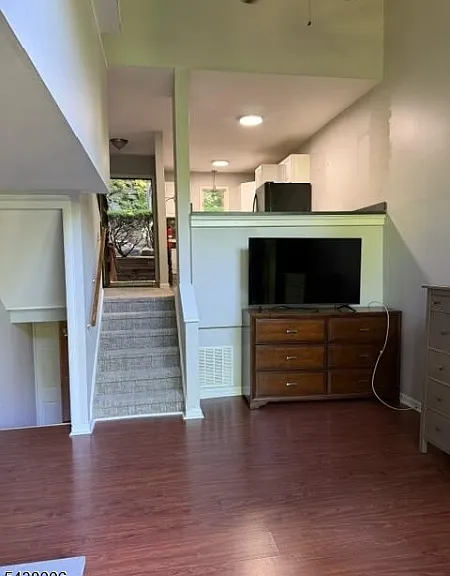 9 Village Way #1 — Photo 3