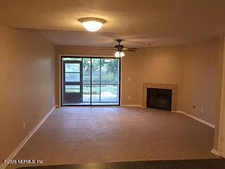 2 bed, 1.5 bath, 1200 sqft, $1,450 — Photo 2