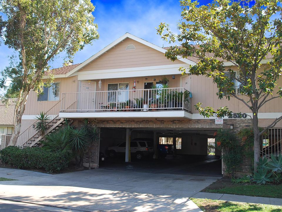 2nd image of 2520 E Park Ln APT 202