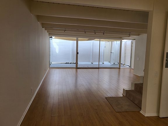 4th image of 312 S Elm Dr APT 1