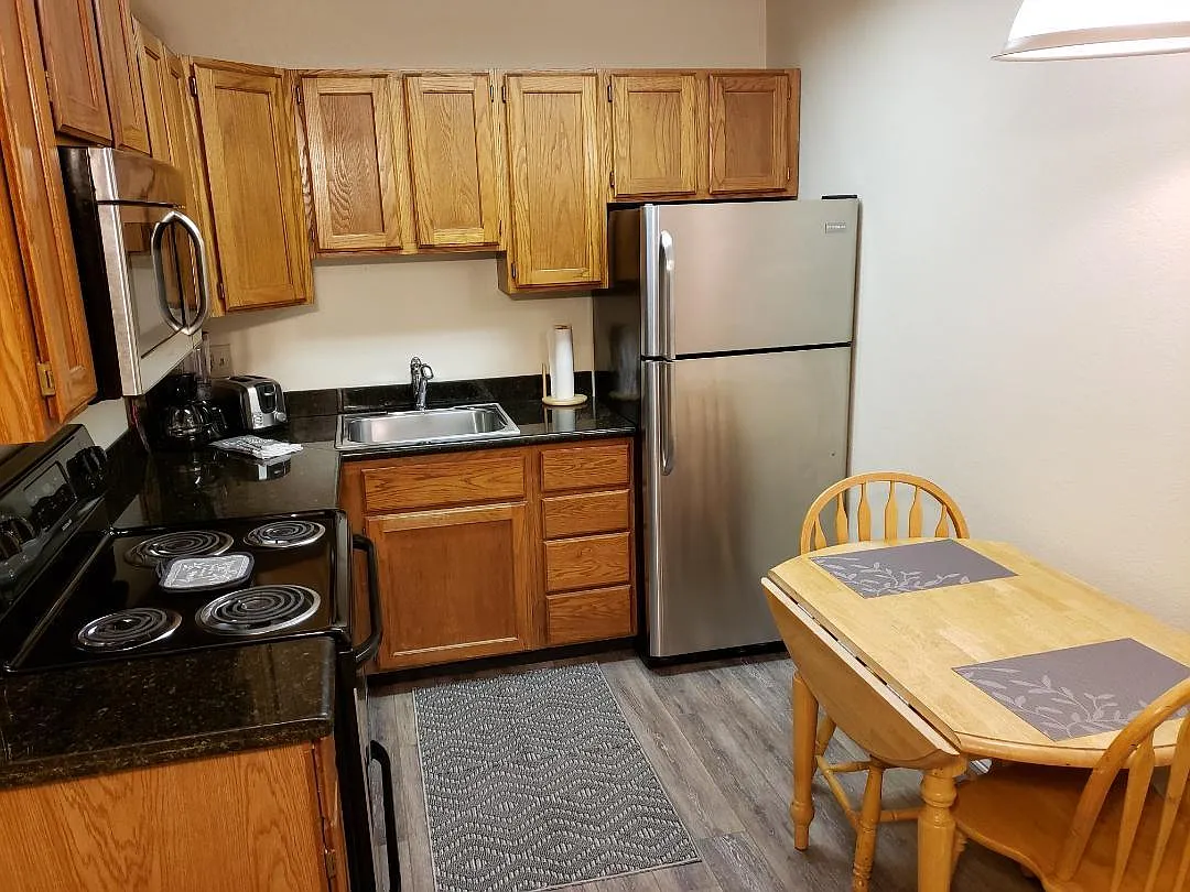 1 bed, 500 sqft, $1,999 — Photo 4