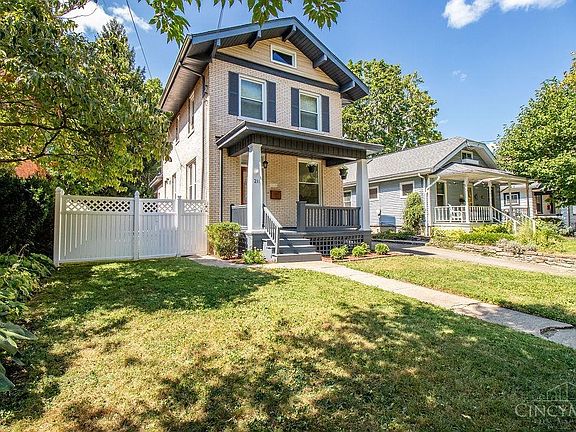 2nd image of 211 Crescent Ave