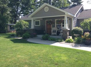 613 Cromwell Dr, Traverse City, MI 49686