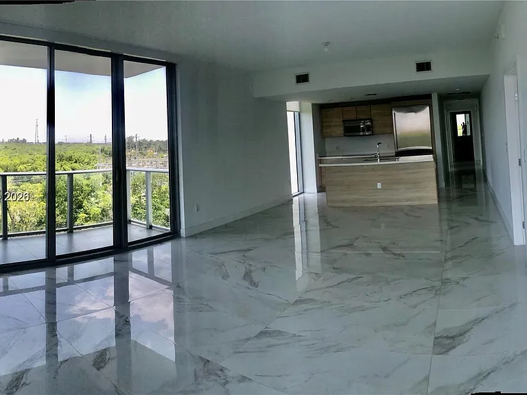 16385 Biscayne Blvd #621 — Photo 3