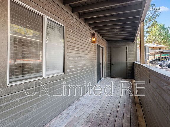 5th image of 1385 W University Ave Unit 06-142