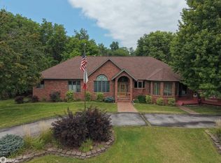 2530 River Rd, Iowa Falls, IA 50126