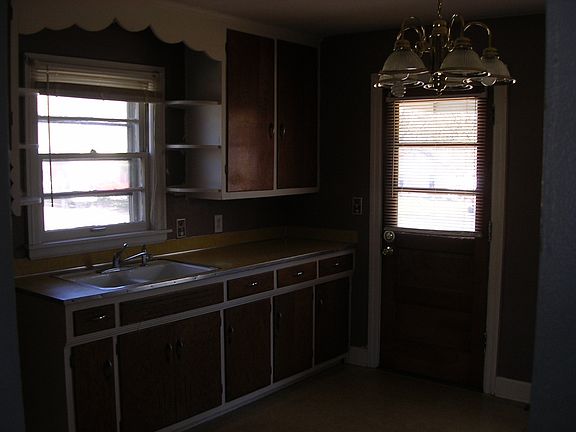 5th image of 1600 Kirby Dr