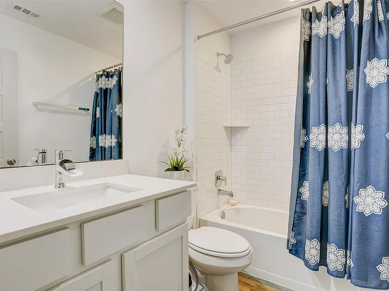 7926 Murciana Dr — Photo 21