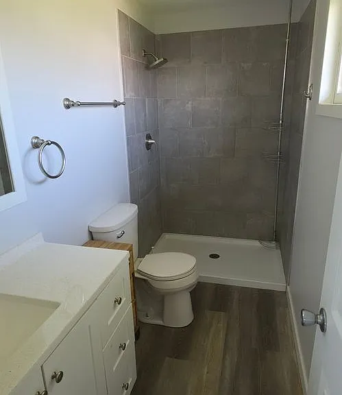 612 W Russ Ave — Photo 18