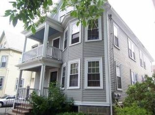 9 Glover St, Salem, MA 01970