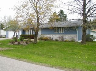 626 Bob O Link Dr, Westfield, WI 53964