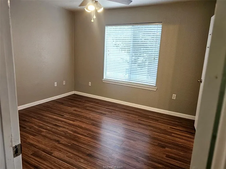 519 Parkway #201 — Photo 11