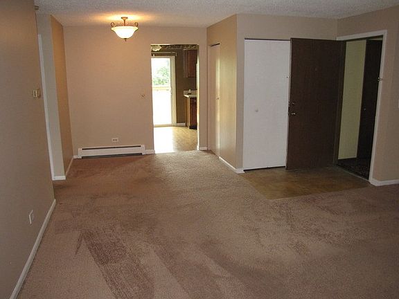 4th image of 8320 Oak Leaf Dr APT 1303