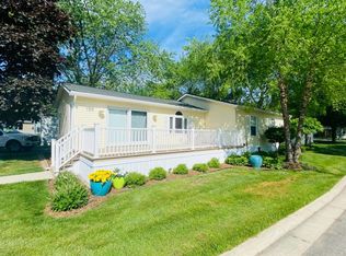 6103 Lakeshore Rd UNIT 128, Lexington, MI 48450