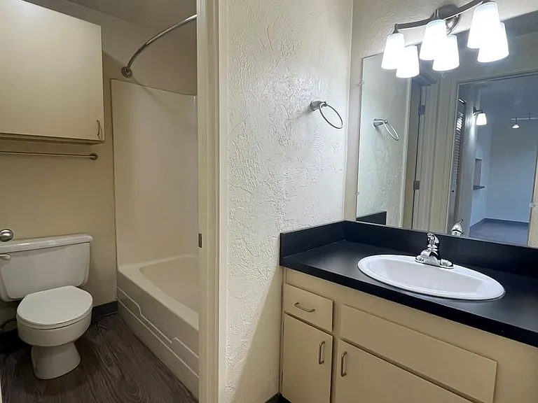 Northgreen Apartments — Photo 32