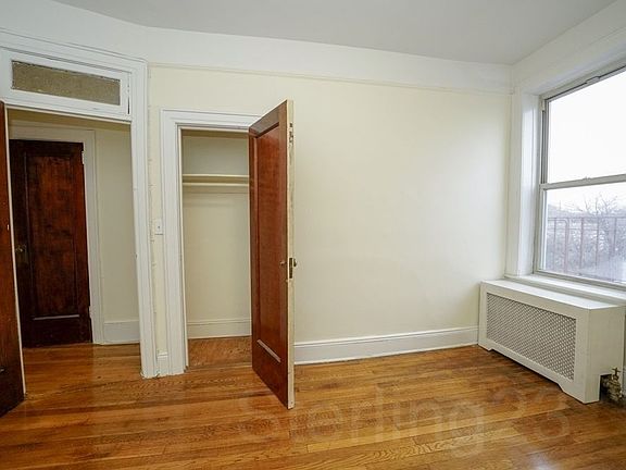 5th image of 2276 41st St #4G