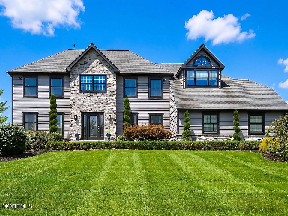 1st image of 27 Steeple Chase Road