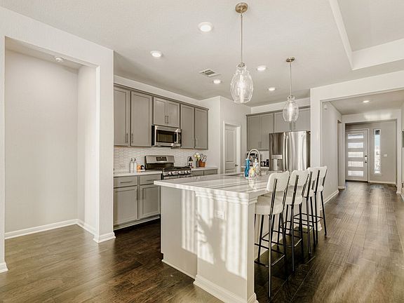 3rd image of 12601 Purple Prairie Ln