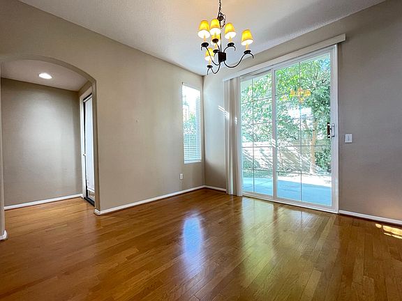 4th image of 23319 Anacapa Ln