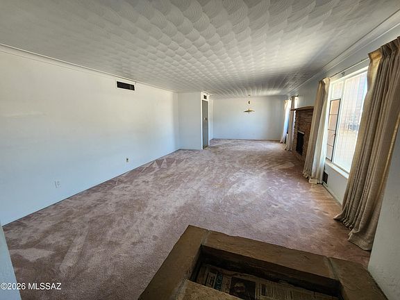 5th image of 5952 E Eli St