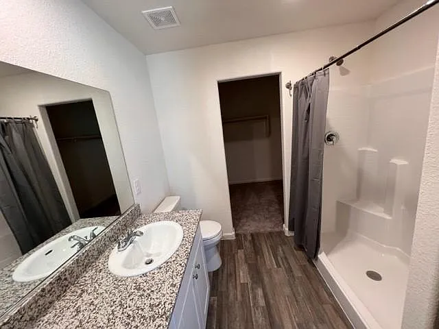 2415 Village Dr — Photo 37