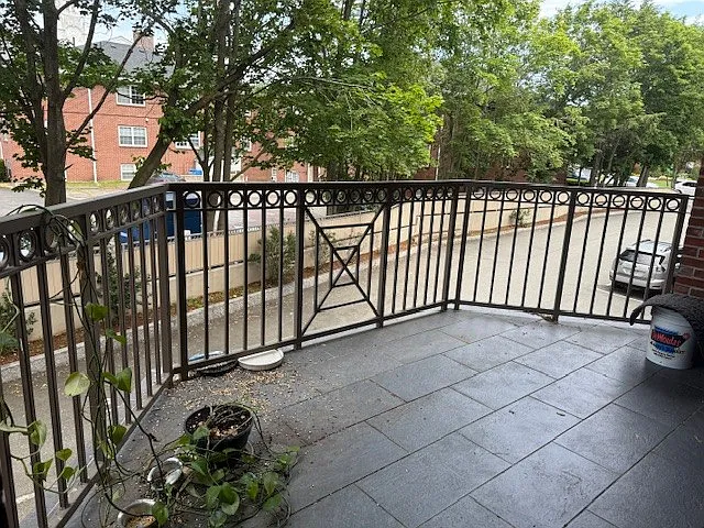 286 Main St #101 — Photo 8