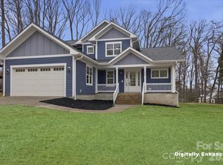 250 Crystal Cir, Mooresville, NC 28117