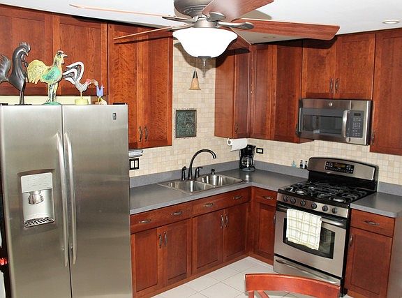 2nd image of 14922 S Arboretum Dr