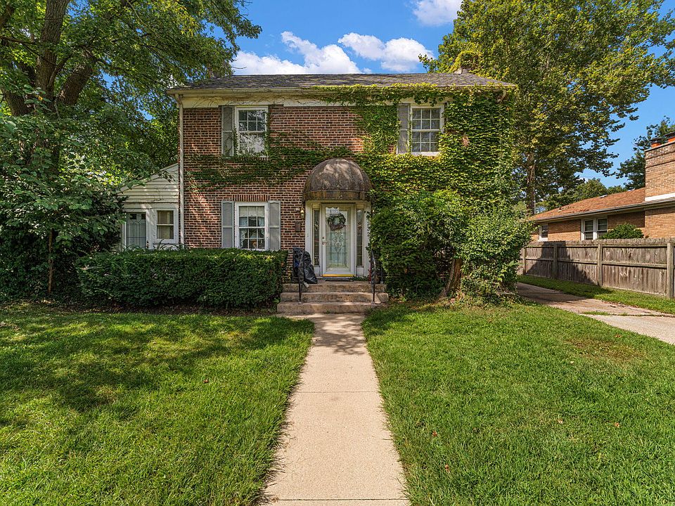 1st image of 7232 Magoun Ave