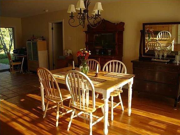 5th image of 212 Aundria Dr