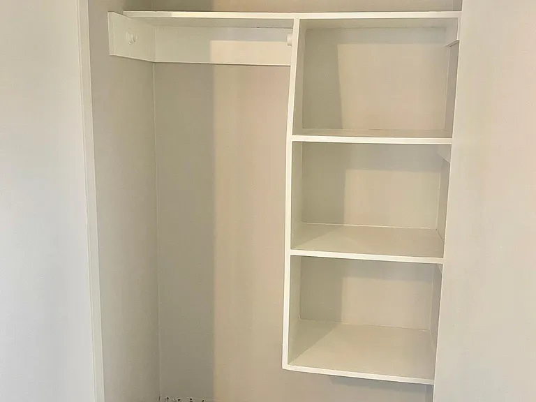 633 NW Portland Ave #1 — Photo 7