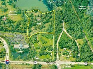 1640 W Kennedy Rd, Lake Forest, IL 60045