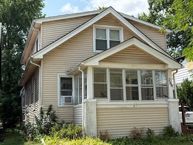 2 bed, 850 sqft, $1,450 — Photo 1