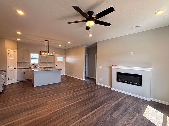 4th image of 134 Maverick Drive