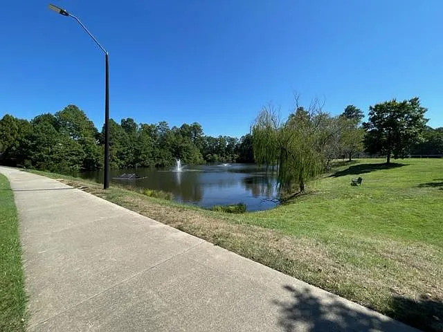 Water fountain. There is one more in the community