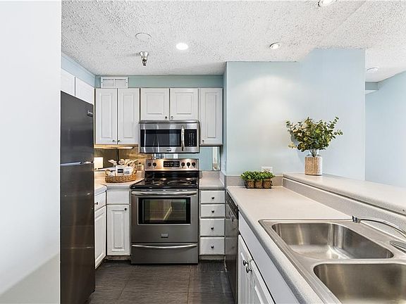 3rd image of 375 Ralph McGill Blvd NE APT 1303