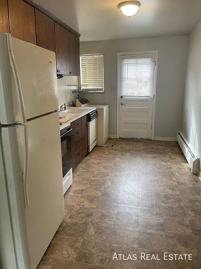 Move-In Special: Receive A $200 Amazon Gift Card Upon Move-In! — Photo 1