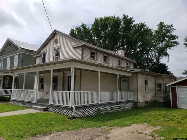 35 Lake St, Stillwater, NY 12170