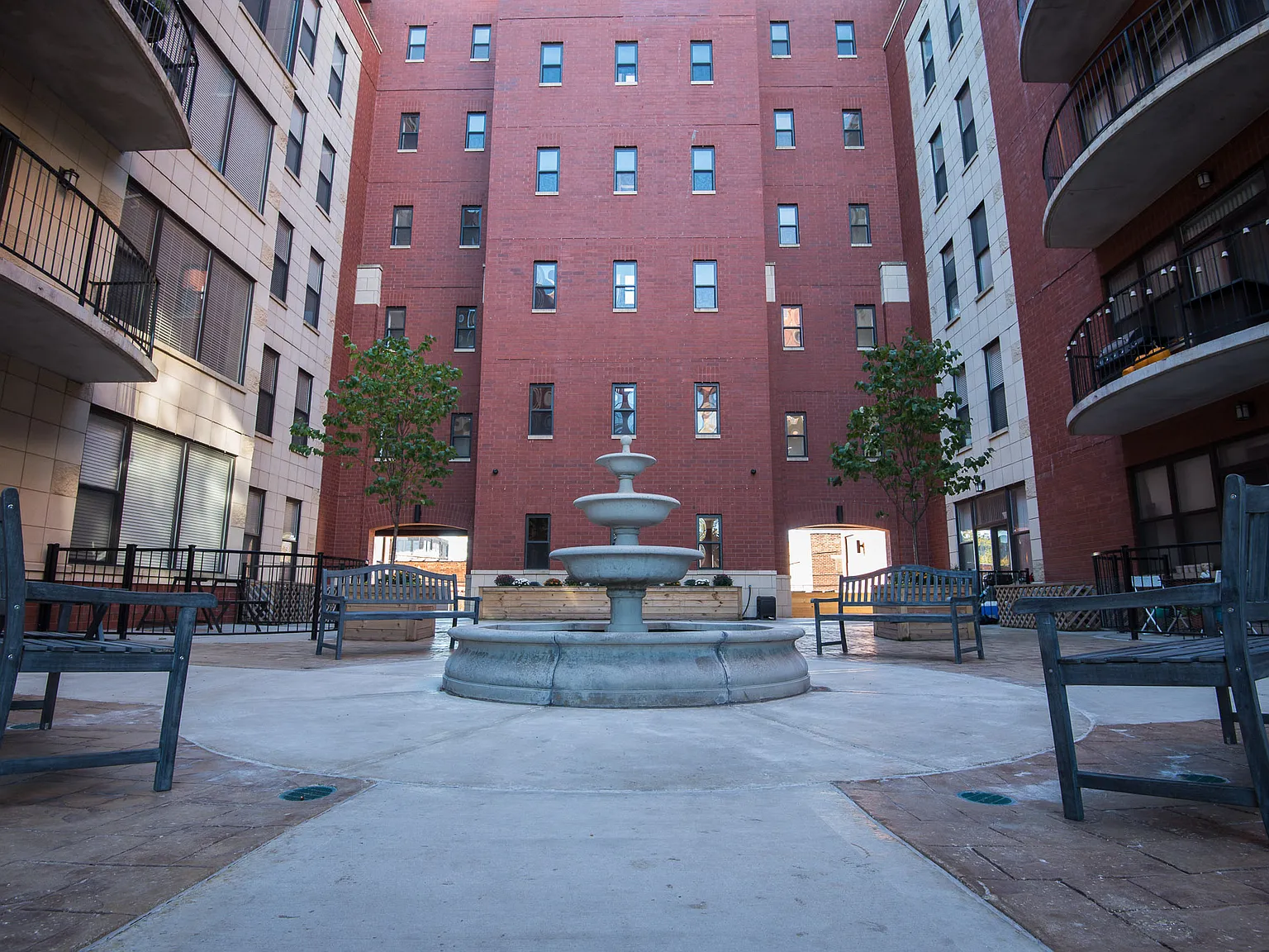 Riverview Terrace — Photo 2