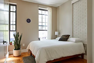 Rented by Nolita Group