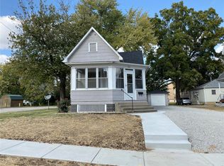 211 E Tremont St, Hillsboro, IL 62049