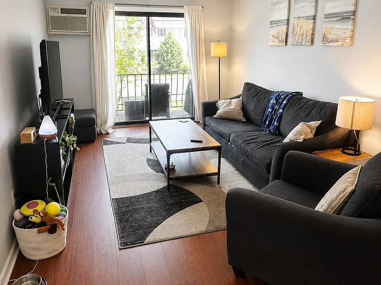 36 Main St #16 — Photo 3
