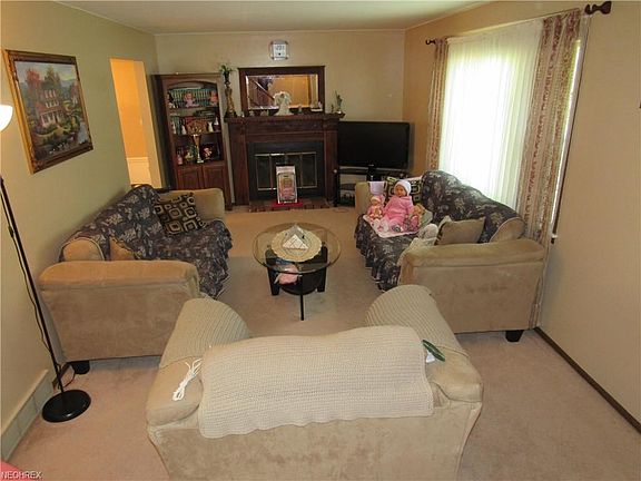 5th image of 64 Joplin Dr