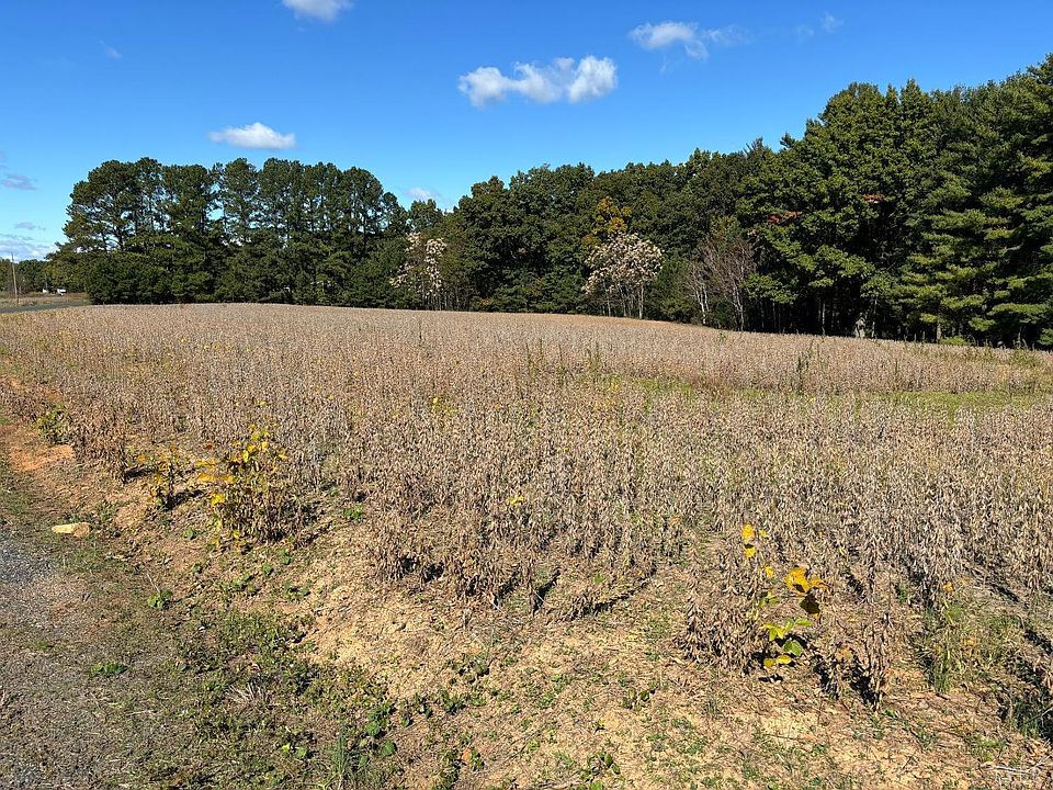 2nd image of 1521 Bent Creek Rd