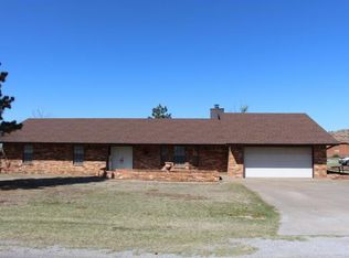 805 Reeves St, Granite, OK 73547